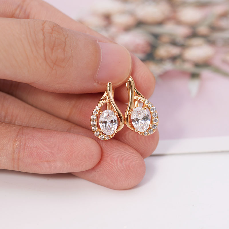 Nick'S Jewelry & Watches Reviews - Orecchini a cerchio con zirconi AAA+
