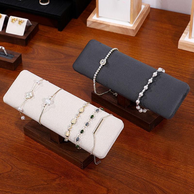 Jewelry And Watches Exhibition - Espositore per Gioielli in Legno Massello