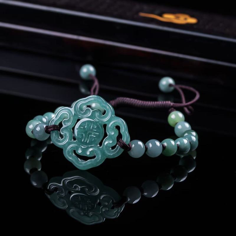 Jewelry & Watches Review - Bracciale in giadeite naturale di grado