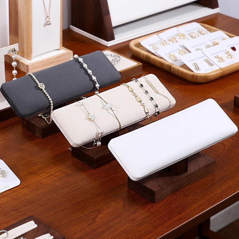 Espositore per Gioielli in Leg - Jewelry And Watches Exhibition recensione e prezzo