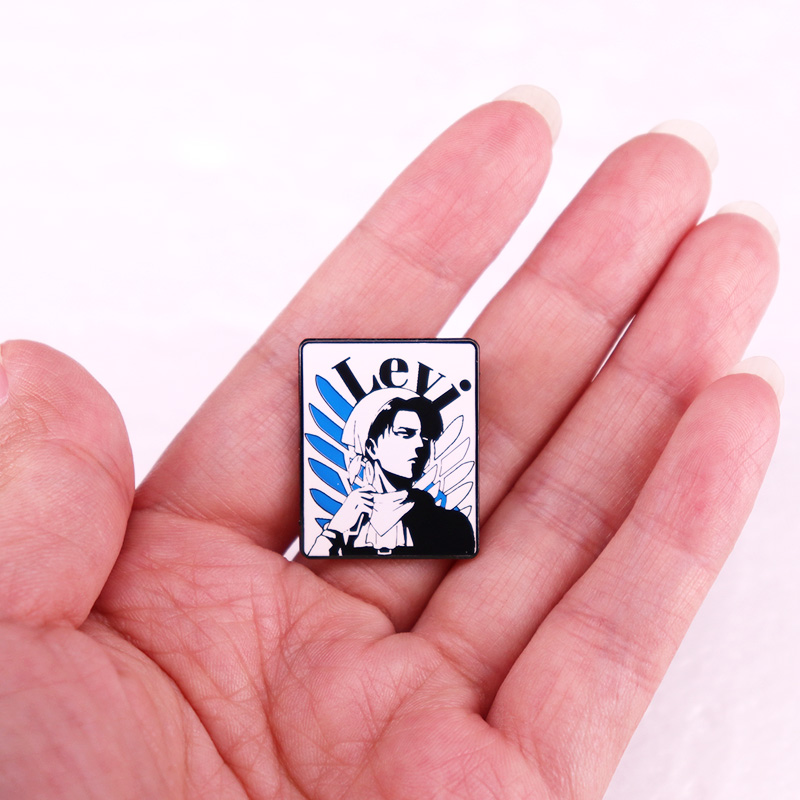 Attack on Titan Levi Ackerman  - Levi Jewelry & Watches Inc recensione e prezzo