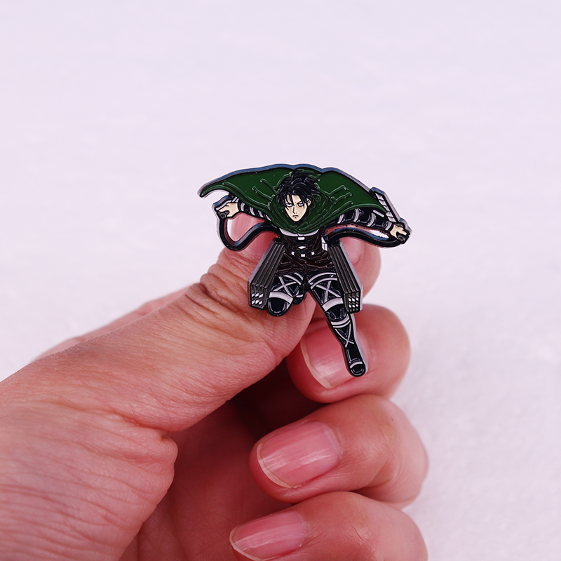 Blood Anime Attack on Titan Sp - Levi Jewelry & Watches Inc recensione e prezzo