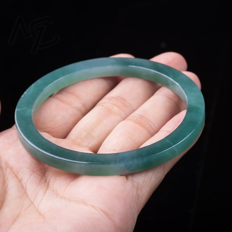 Bracciale in Giada Smeraldo Na - Jewelry & Watches Review recensione e prezzo