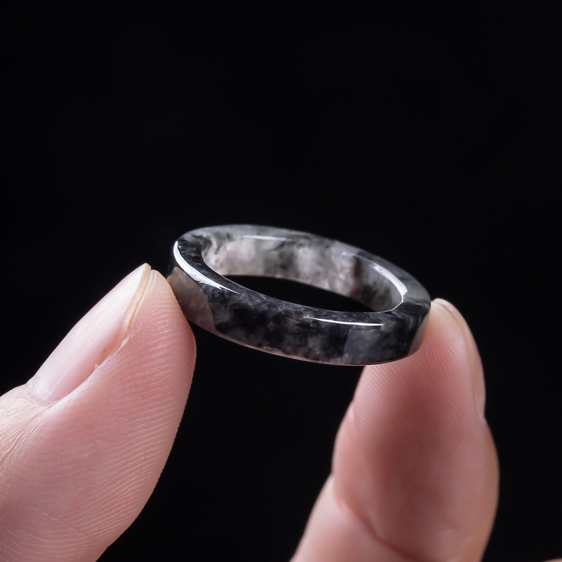 Anello in giadeite nera natura - Jewelry & Watches Review recensione e prezzo